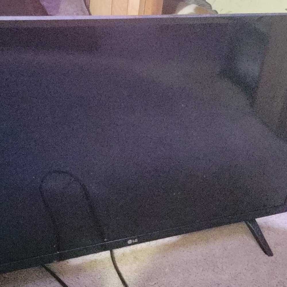 LG Smart TV 32 inch rocku